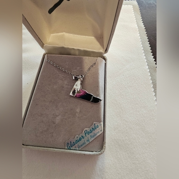 Storrs Necklace - Picture 3 of 3